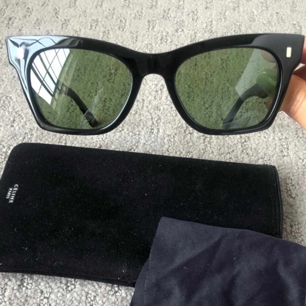 NWT CELINE CL40052U cat eye sunglasses.